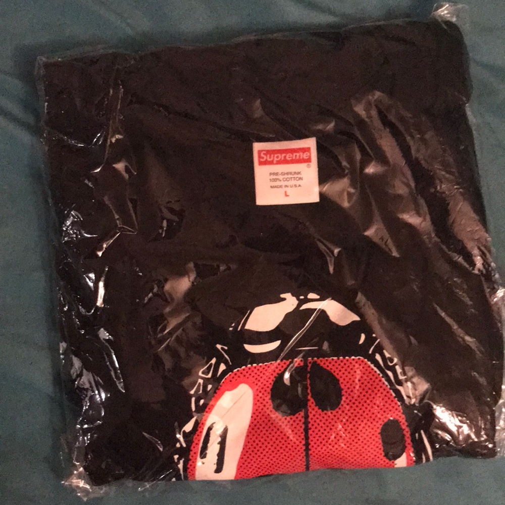 Supreme Tee